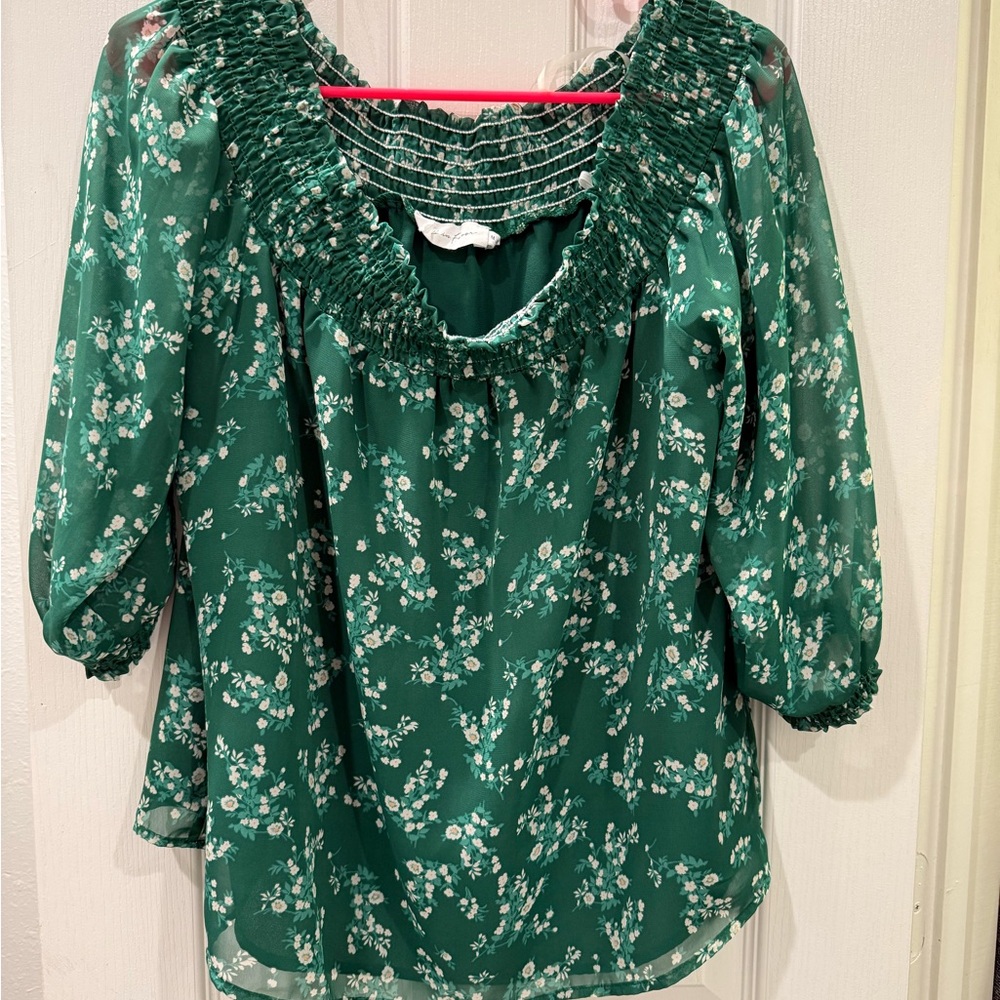 All in Favor Off the shoulder top - Picture 2 of 4